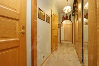 3-комн.кв., 92 м², этаж 4