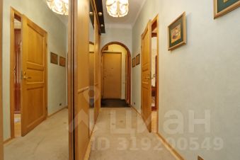 3-комн.кв., 92 м², этаж 4
