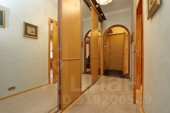 3-комн.кв., 92 м², этаж 4