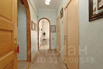 3-комн.кв., 92 м², этаж 4