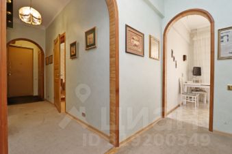 3-комн.кв., 92 м², этаж 4