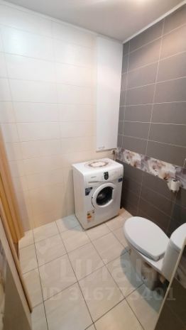 1-комн.кв., 40 м², этаж 3