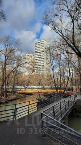 1-комн.кв., 40 м², этаж 3