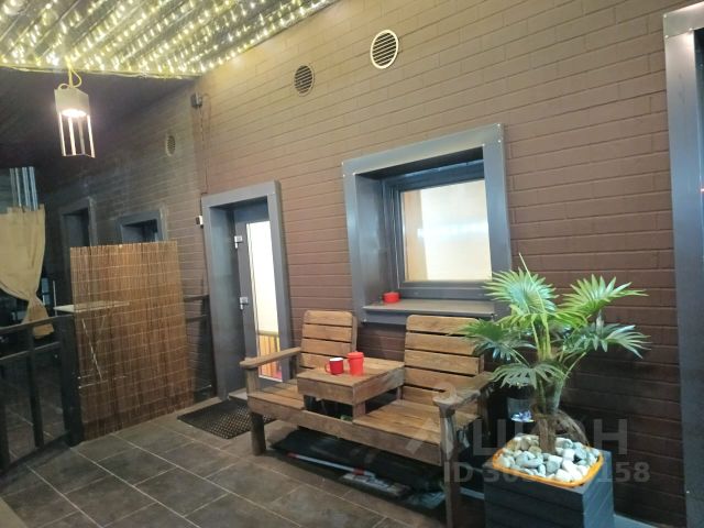 2-комн. апарт., 65 м², 1/2 этаж