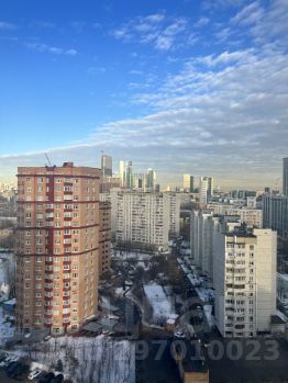 2-комн.кв., 70 м², этаж 17