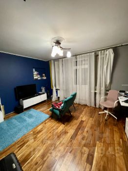 2-комн.кв., 60 м², этаж 4