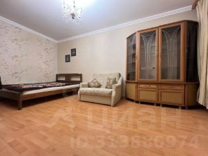 1-комн.кв., 38 м², этаж 3