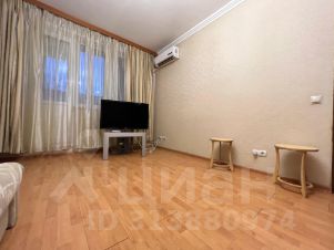 1-комн.кв., 38 м², этаж 3