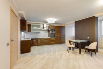 3-комн.кв., 90 м², этаж 17