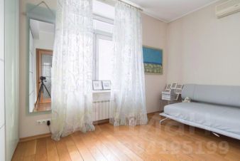 3-комн.кв., 68 м², этаж 3