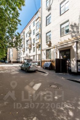 3-комн.кв., 65 м², этаж 1