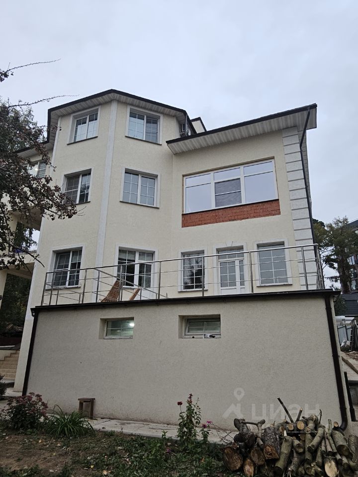 Продается72/1000квартиры,759/10м²