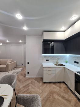 2-комн.кв., 63 м², этаж 4