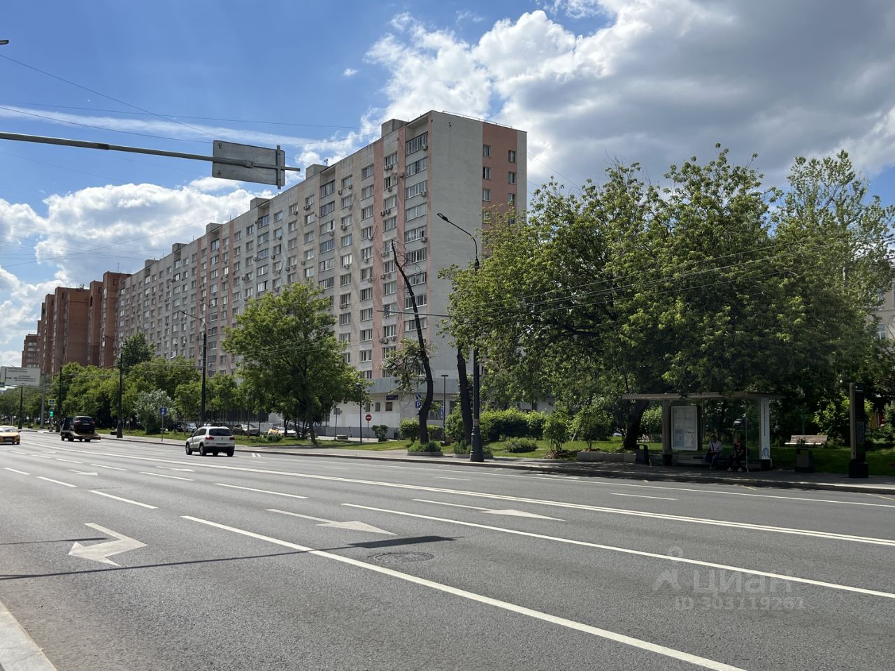 Купить квартиру рядом со школой на улице Бакунинская в Москве. Найдено 4  объявления.