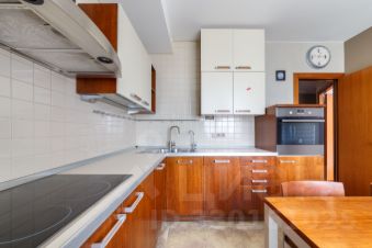 2-комн.кв., 56 м², этаж 3 2-комн.кв., 56 м², этаж 3