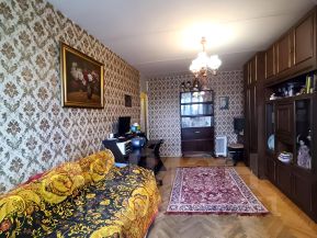 2-комн.кв., 50 м², этаж 8