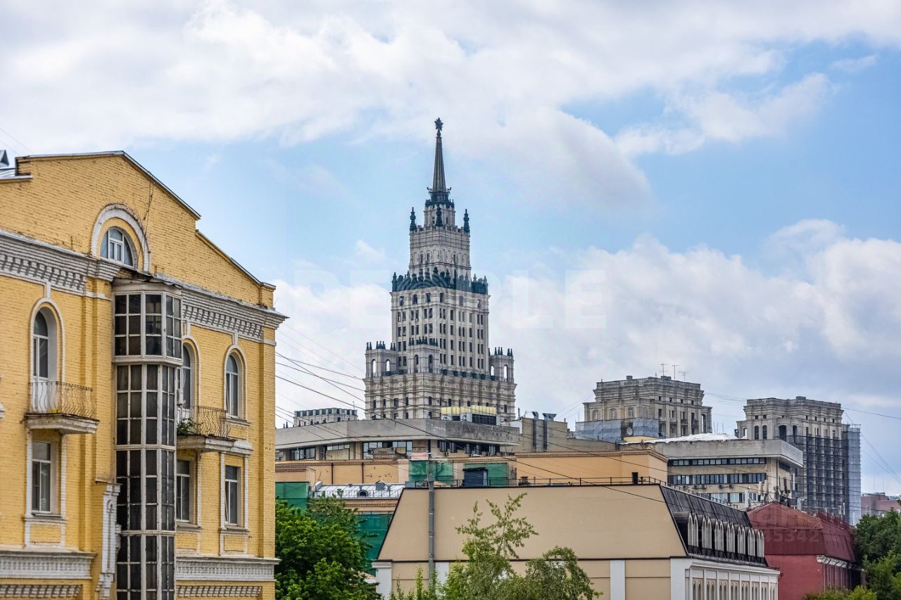 Купить квартиру вторичка в переулке Басманный в Москве, продажа квартир на  вторичном рынке. Найдено 11 объявлений.