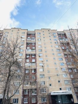 2-комн.кв., 52 м², этаж 3