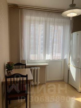 1-комн.кв., 40 м², этаж 10