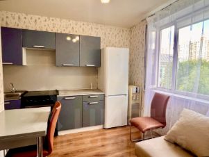 1-комн.кв., 37 м², этаж 4