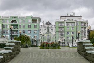 4-комн.кв., 195 м², этаж 2