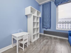 2-комн.кв., 70 м², этаж 10 2-комн.кв., 70 м², этаж 10