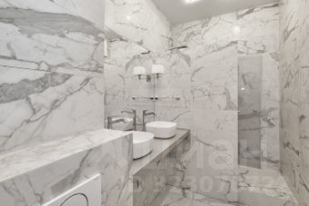 2-комн.кв., 70 м², этаж 10