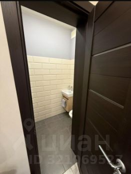 1-комн.кв., 39 м², этаж 5 1-комн.кв., 39 м², этаж 5
