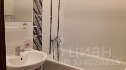 2-комн.кв., 60 м², этаж 4