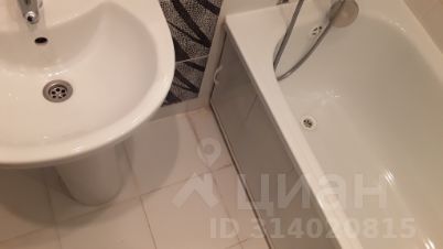 2-комн.кв., 60 м², этаж 4