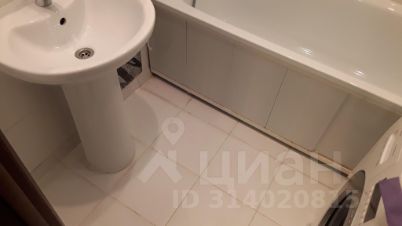 2-комн.кв., 60 м², этаж 4