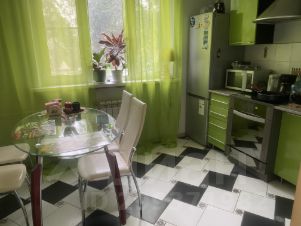 2-комн.кв., 60 м², этаж 3