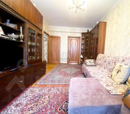 3-комн.кв., 60 м², этаж 3