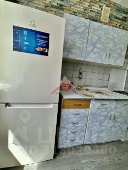1-комн.кв., 42 м², этаж 3