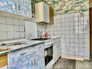 1-комн.кв., 42 м², этаж 3