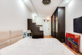 3-комн.кв., 80 м², этаж 2