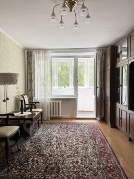 2-комн.кв., 50 м², этаж 3