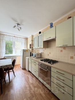 2-комн.кв., 50 м², этаж 3