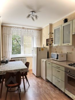 2-комн.кв., 50 м², этаж 3