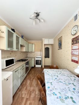 2-комн.кв., 50 м², этаж 3