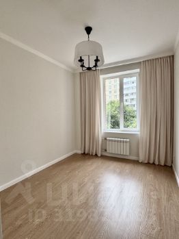 3-комн.кв., 60 м², этаж 4