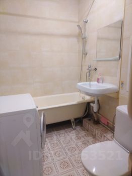 1-комн.кв., 38 м², этаж 3