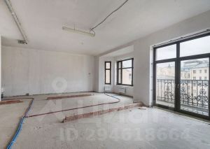 4-комн.кв., 193 м², этаж 6