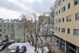 4-комн.кв., 100 м², этаж 3