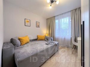 1-комн.кв., 15 м², этаж 4 1-комн.кв., 15 м², этаж 4