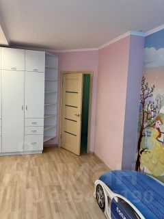 3-комн.кв., 72 м², этаж 23