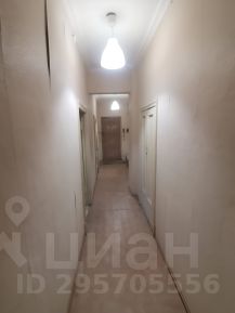 2-комн.кв., 64 м², этаж 4