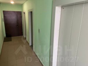 4-комн.кв., 100 м², этаж 22