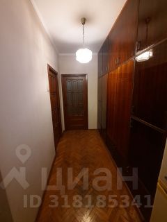 2-комн.кв., 52 м², этаж 2