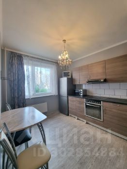 1-комн.кв., 38 м², этаж 3